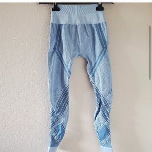 NUX high waist mesh detail leggings NEver worn